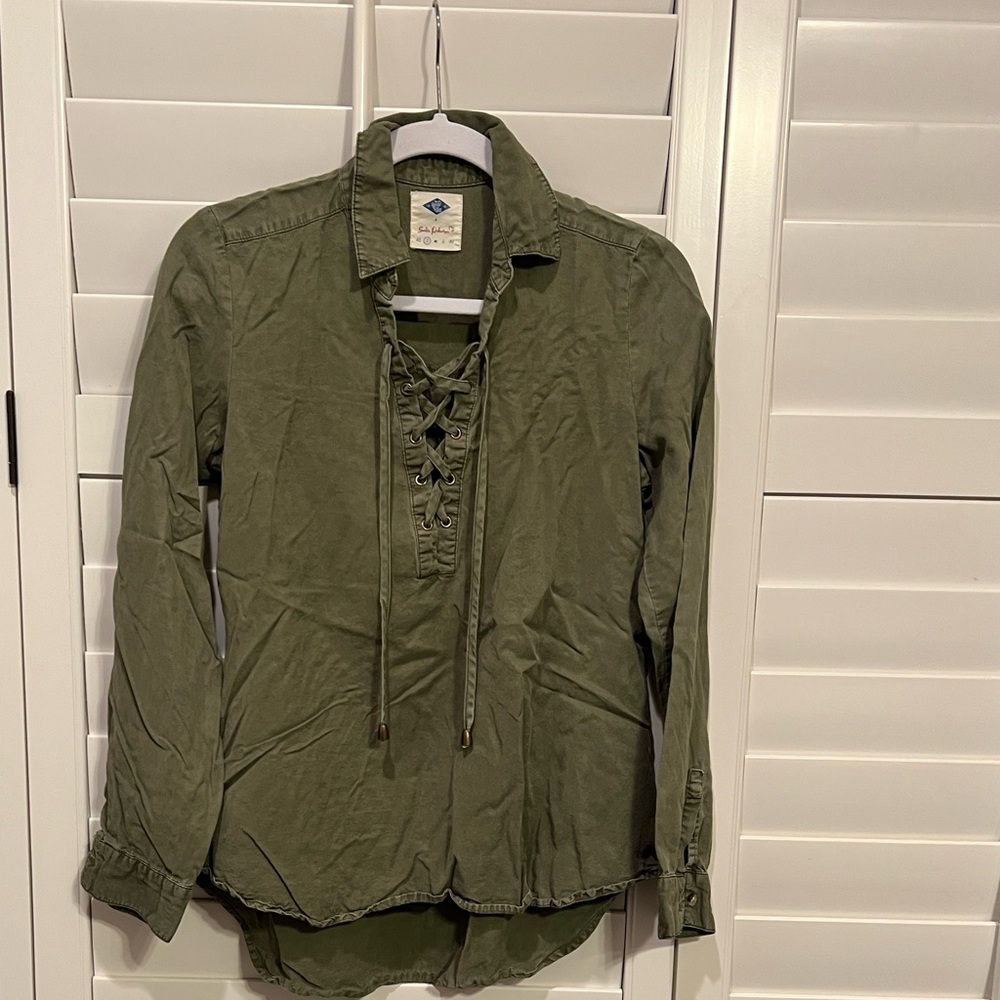 Wild Blue Sadie Robertson Olive Green Lace-Up Shirt